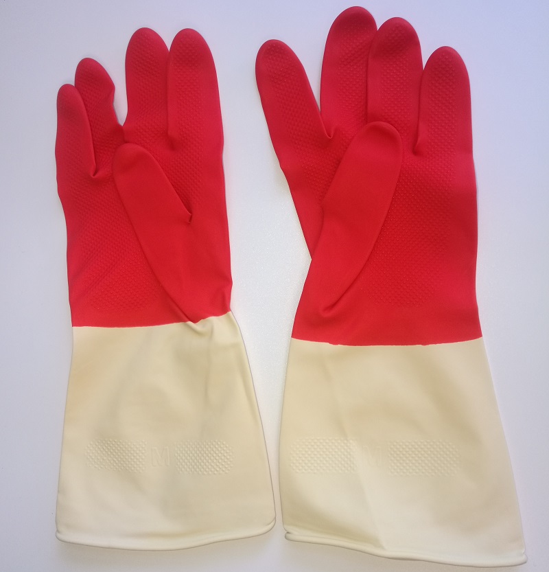 Bi-color rubber gloves